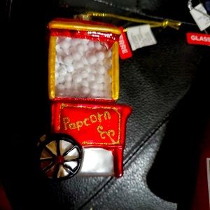 Blown glass popcorn machine ornament old world NWOT